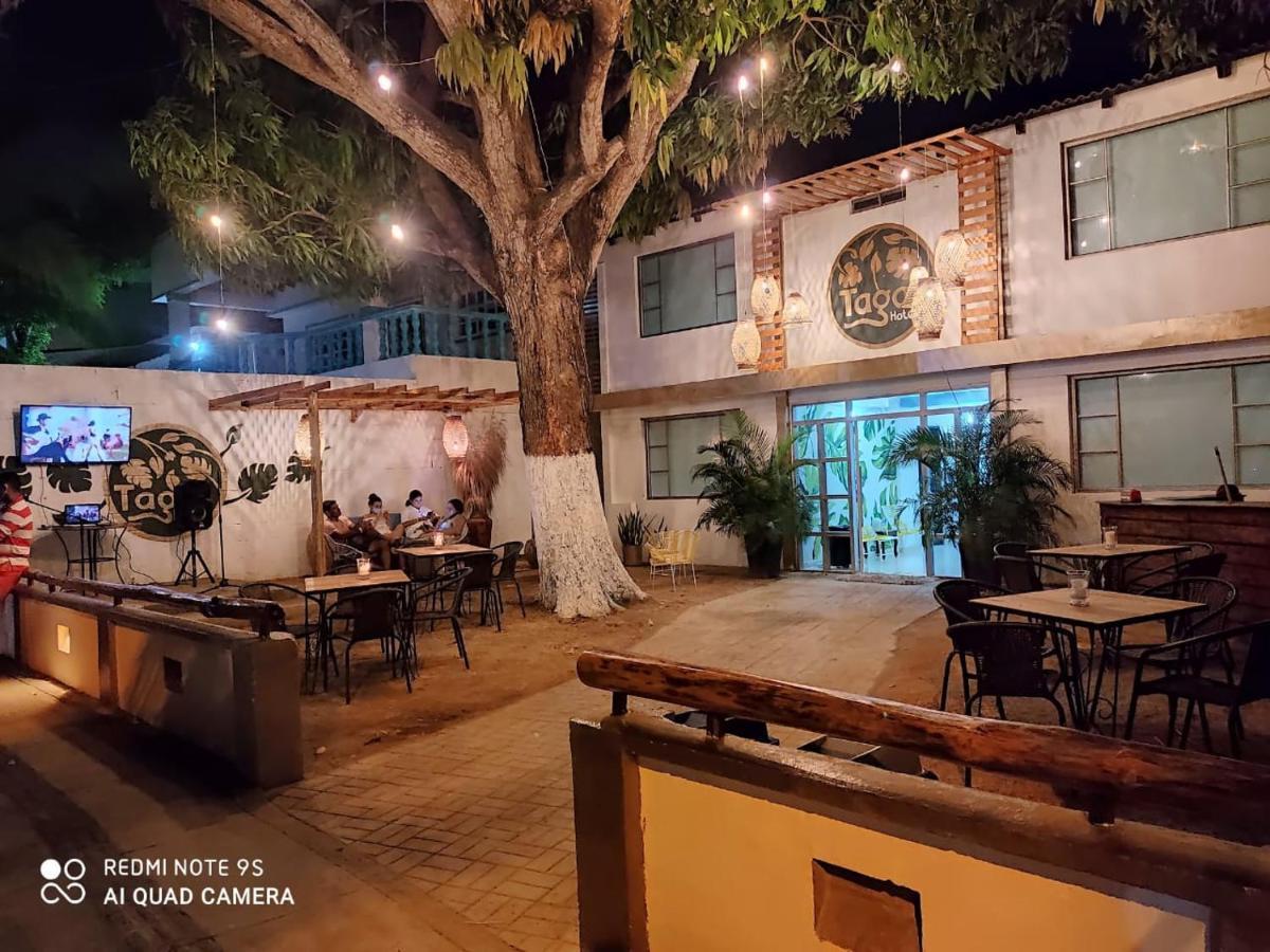 Tagal Hotel Coveñas Buitenkant foto